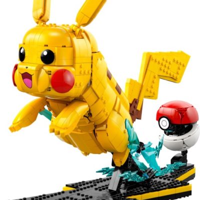 Pikachu Și Poké Ball
